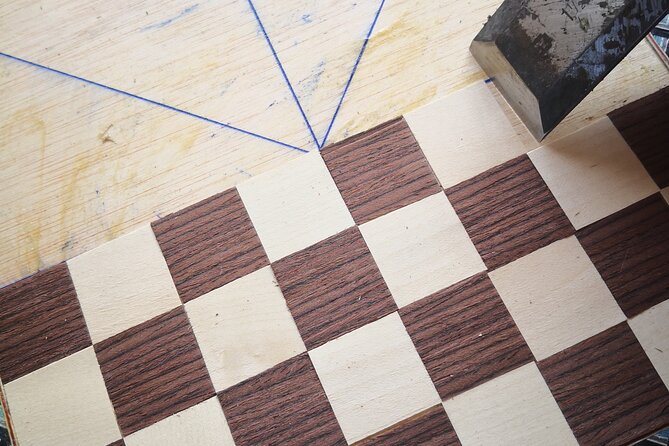 2 hours Craft workshop "The Alhambra with your hands" - Hands-on instruction that keeps you moving (not stuck)