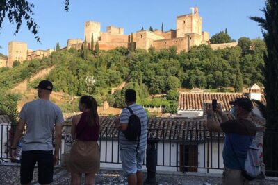 Albaicín and Sacromonte Sunset tour + Flamenco show - Meeting in Plaza Nueva and pacing a 3-hour evening