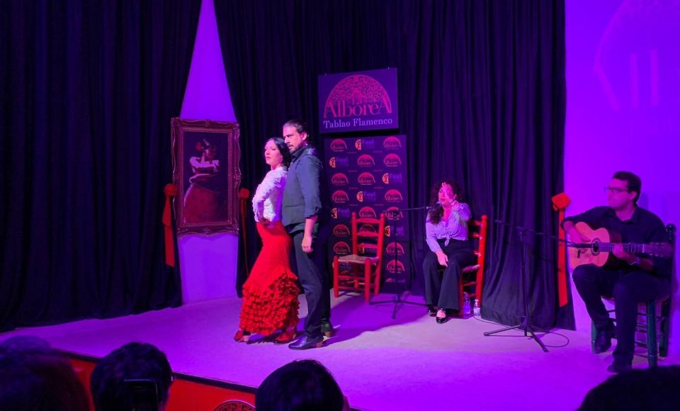 Albaicín & Sacromonte: Tour with Flamenco Show - Sacromonte: where art, tradition, and an offbeat spirit share the same streets