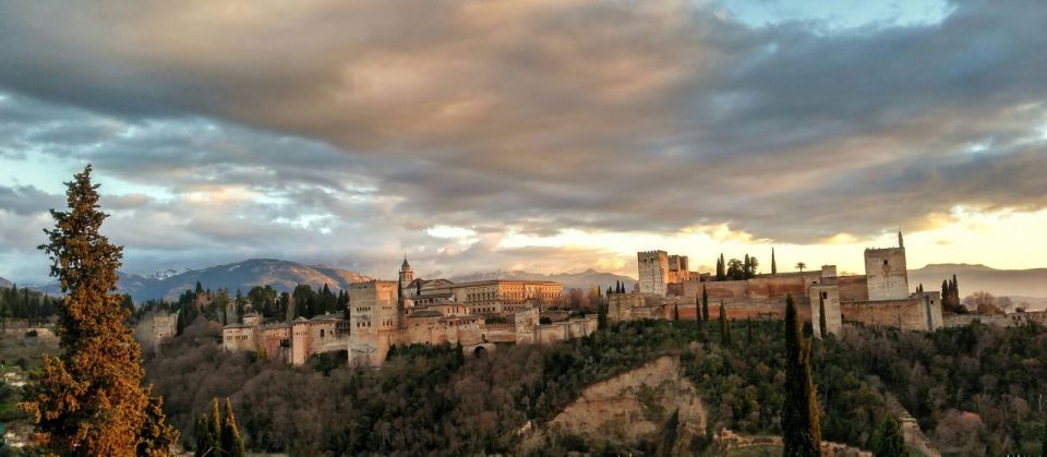 Alhambra and Nasrid Palaces and Local Food Experience - Alcazaba Again and Charles V: How the Route Changes Your Perspective