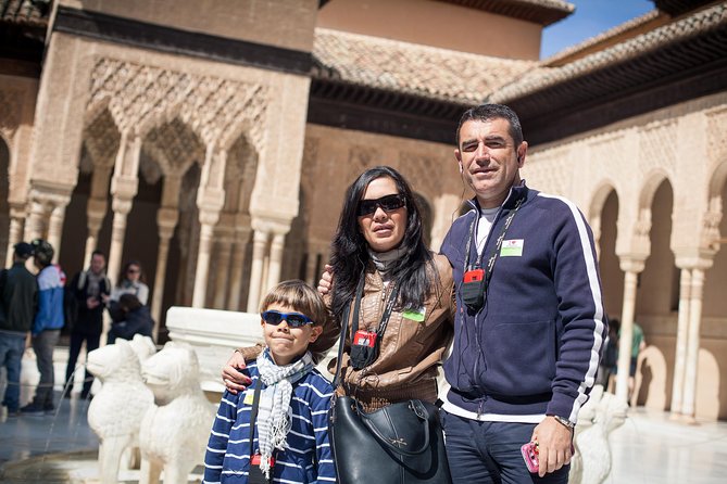 Alhambra and Nasrid Palaces Private Sensory Tour - Stop 1: Entering the Alhambra fortress and understanding the fortress logic
