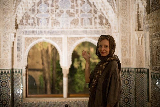Alhambra Day or Night Private Tour - Charles V’s unfinished palace: the weird contrast you’ll actually enjoy