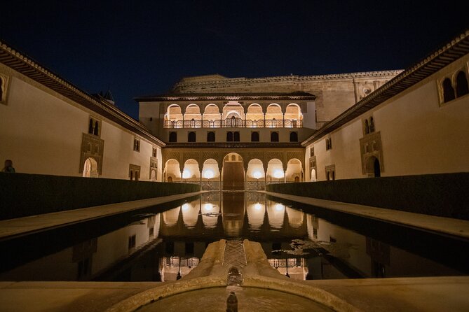 Alhambra Day or Night Private Tour - Crowd reality: less stress, not magic
