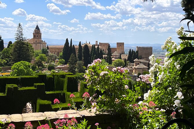 Alhambra Exclusive Tour with Tickets - FAQ