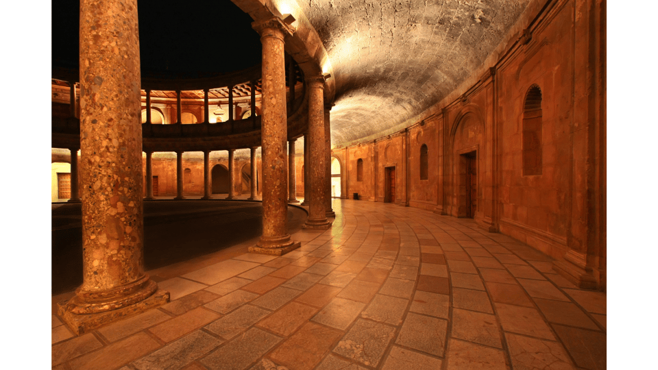 Alhambra: Nasrid Palaces Guided Night Tour without tickets - Renaissance Break: Palacio de Carlos V After Dark