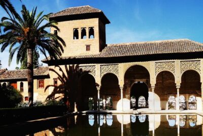 Alhambra Private Tour: Nasrid Palaces, Alcazaba and Generalife - Alcazaba: the fortress stop that adds context fast