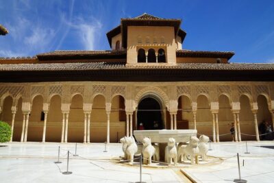 Alhambra Tour & ticket: Nasrid Palaces, Alcazaba & Generalife - Starting at P.º del Generalife: Finding the Group and Getting Oriented
