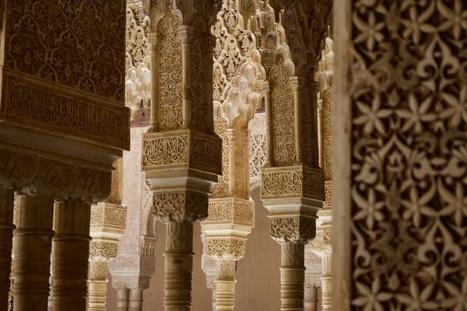 Alhambra: tour with Nasrid Palaces. Admission not included - Who this tour fits best (and who should rethink it)