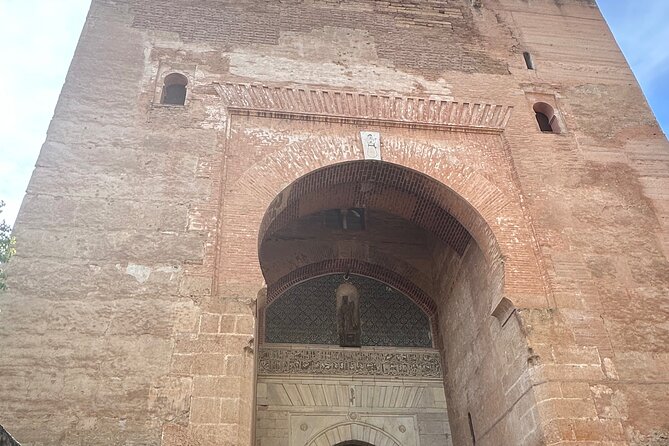 Arabic Private tour Alhambra (Not Included Ticket ) - Tickets not included: how to avoid the biggest mistake