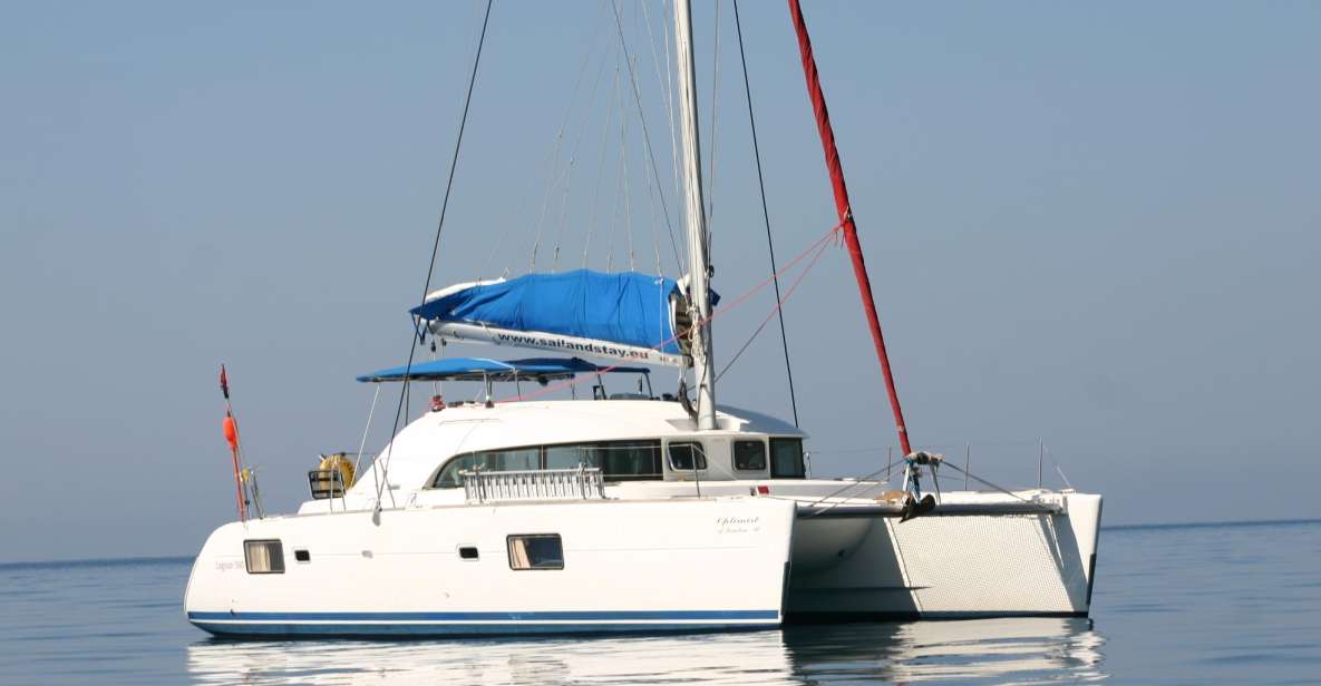 Costa Tropical: Luxury Catamaran Trip with Lunch - Meeting Marina del Este: Do This Part Right