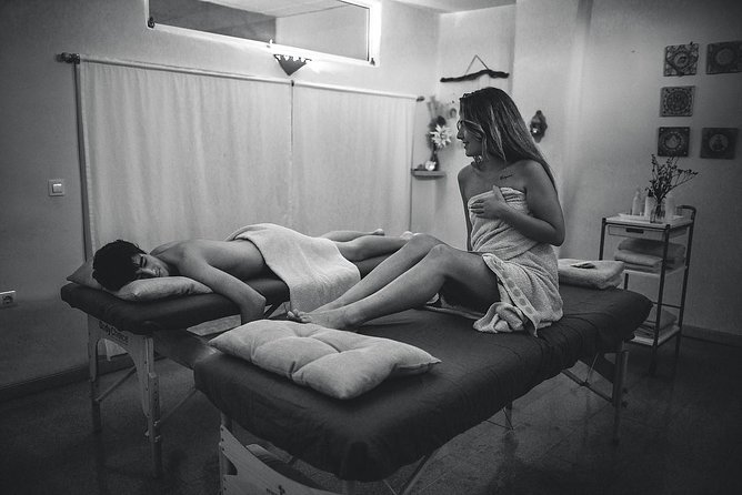 Couple Massage: 1 hour - MasVital in Granada: Where You Go and What “Private” Really Means