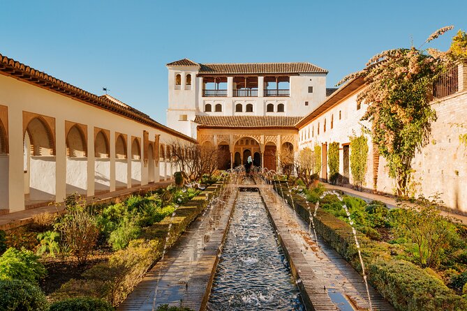 Exclusive Private Alhambra Tour with a Historian - Why This Alhambra Tour Works: Story Meets Architecture