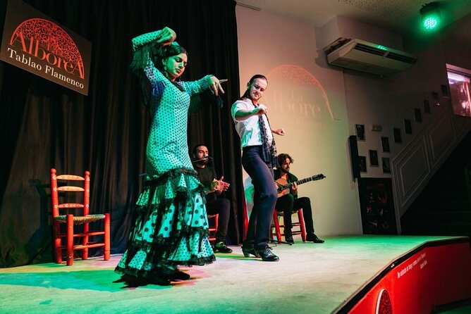 Flamenco Show in the Center of Granada - Getting there: meeting point and using public transport