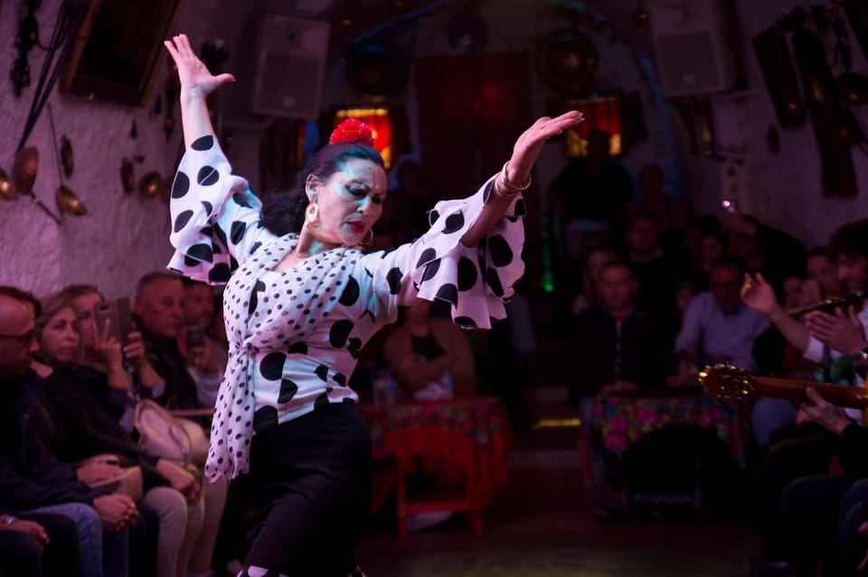 Flamenco Show: Zambra in Cuevas del Sacromonte - Key things that make this Zambra show worth your time