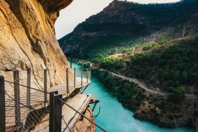 From Granada: Caminito Del Rey Day Trip - Meeting at Discovering Spain and getting ready for the rules
