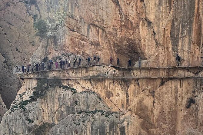 From Granada: Caminito del Rey Tour with Private transportation - Entering the Caminito: 3 Kilometers, Flat Terrain, Big Height