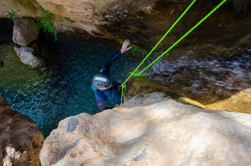 From Granada: Rio Verde Canyoning Tour with Lunch - Key things you’ll notice on this Rio Verde canyoning day