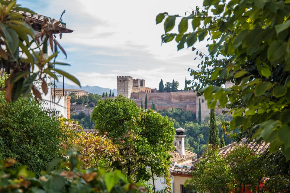 From Seville: Alhambra & Albaicín Private Tour - A full-day rhythm: what 11 to 11.5 hours feels like