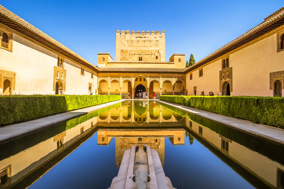From Seville: Alhambra & Albaicín Private Tour - Albaicín walking tour: multicultural Granada on foot