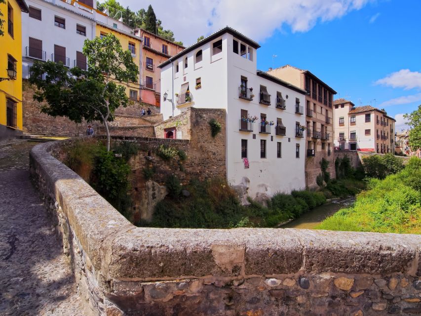 Granada: 2hour Tour of The Albaicín & Sacromonte Premium - Key highlights to look forward to