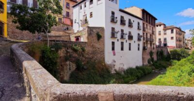 Granada: 2hour Tour of The Albaicín & Sacromonte Premium - The Albaicín walk: oldest quarter energy, plus Islamic-era sights
