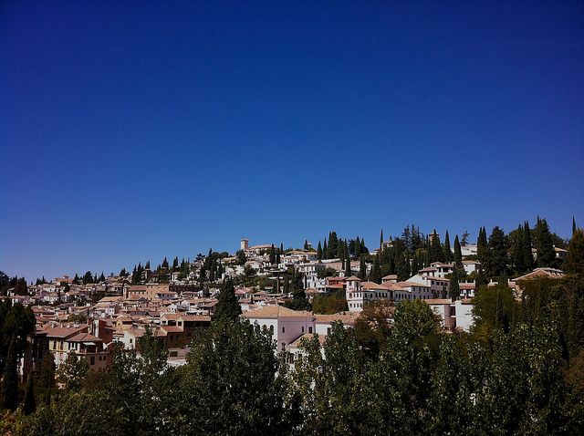 Granada Albaicín: 2.5-Hour Tapas & Drinks Walking Tour - Should you book this Granada Albaicín tapas walk?
