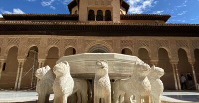 Granada: Alhambra, Alcazaba, and Generalife Private Tour - Meeting Point and Getting Your Bearings at P.º del Generalife