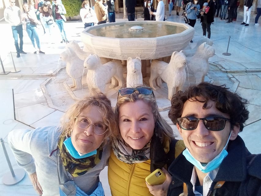Granada: Alhambra, Alcazaba, and Nasrid Palaces Tour - Generalife: the sultan’s summer escape (and why gardens are key)