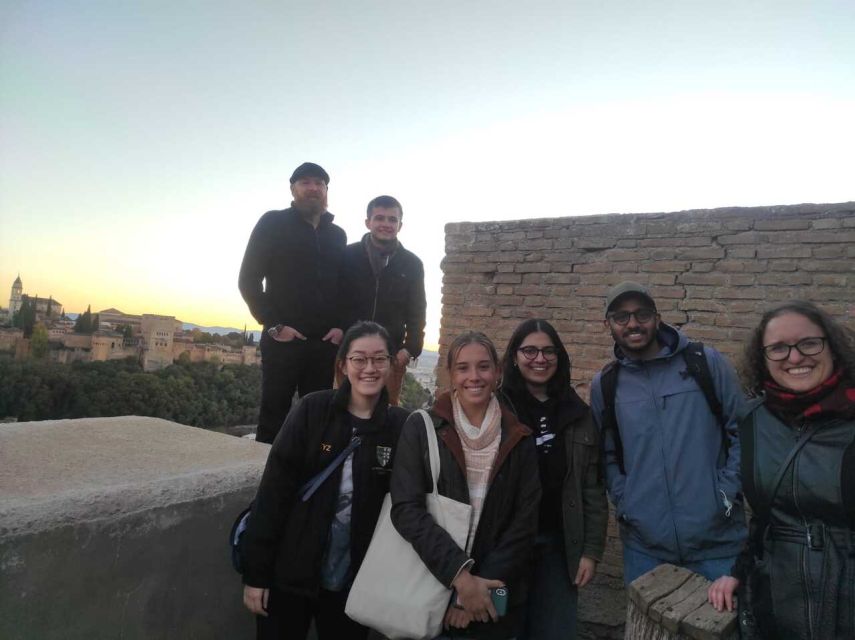 Granada: Alhambra and City Private Tour - Private Alhambra access starts at Restaurante La Mimbre