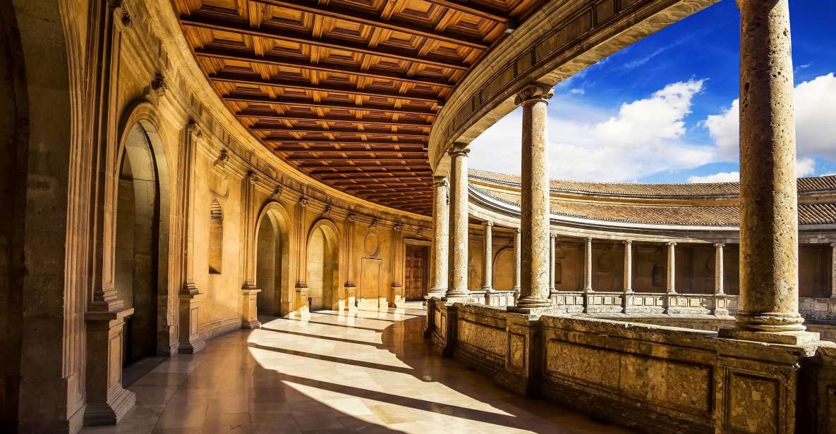 Granada: Alhambra and Generalife Private Fast-Track Tour - Key highlights to look for
