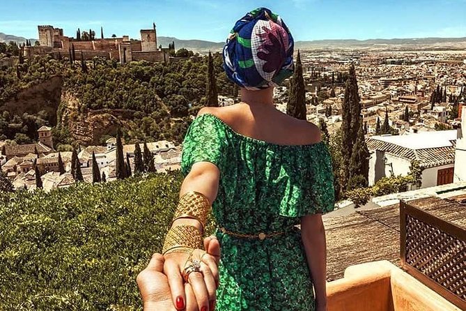Granada: Alhambra Comlex + Nasrid Palaces + Alcazaba Guided Tour - Generalife Gardens access (if your option includes it)