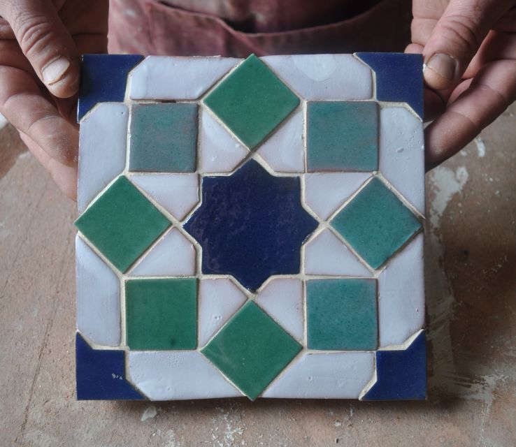 Granada: "Alhambra´s Craft Workshop" - The take-home factor: why this souvenir is better than a postcard