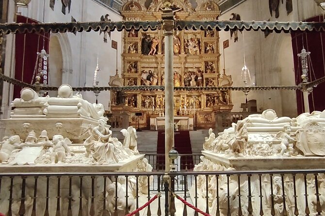 Granada: Cathedral and Royal Chapel Private tour with tickets - Why skip-the-line tickets change the tour value