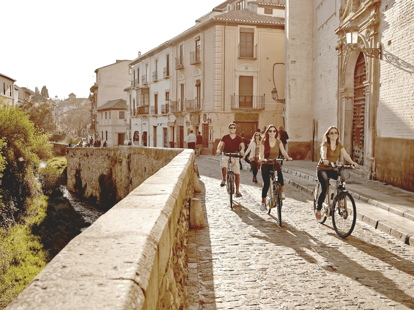 Granada: Electric Bike Tour of Albayzin and Sacromonte - Quick reasons to ride
