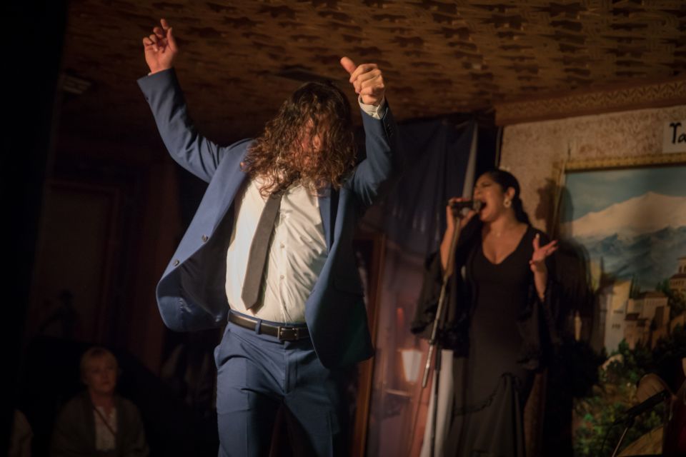 Granada: Flamenco Show at Tablao Flamenco Albayzín - Artists and show energy: a long-running tablao with real credibility
