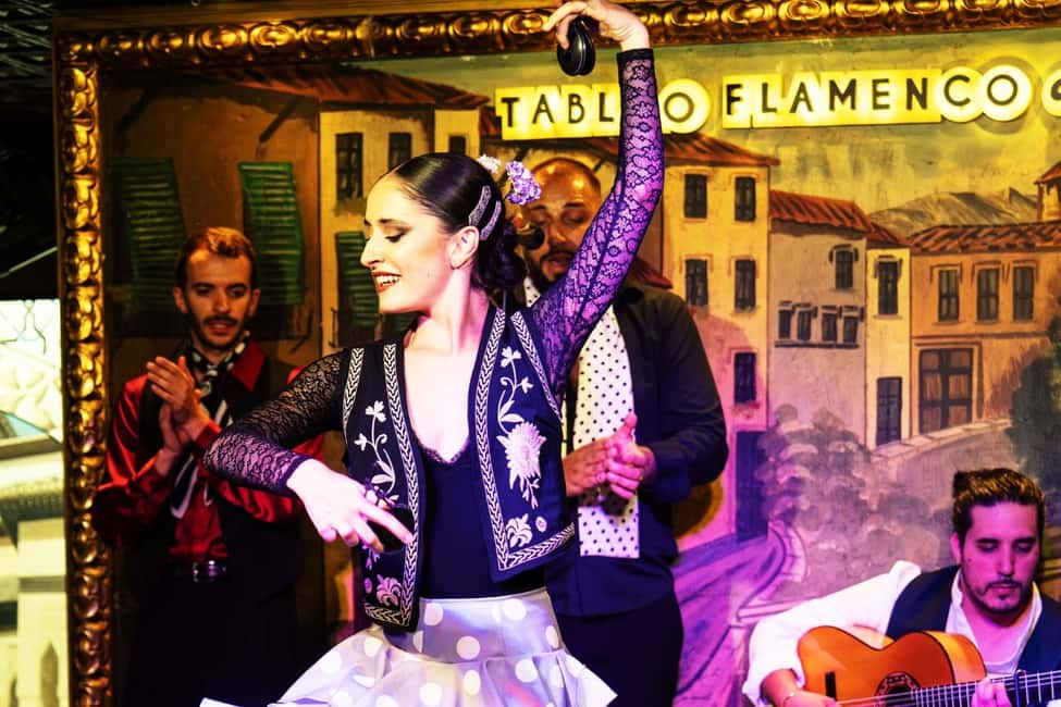Granada: Flamenco Show at Tablao Flamenco Albayzín - The 1.5-hour show: cante, toque, baile with 12 artists