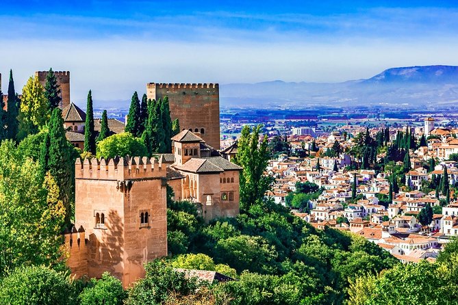 Granada full day: La alhambra completa + el Albaicin y Sacromonte - Alcazaba fortress: seeing power in stone and height