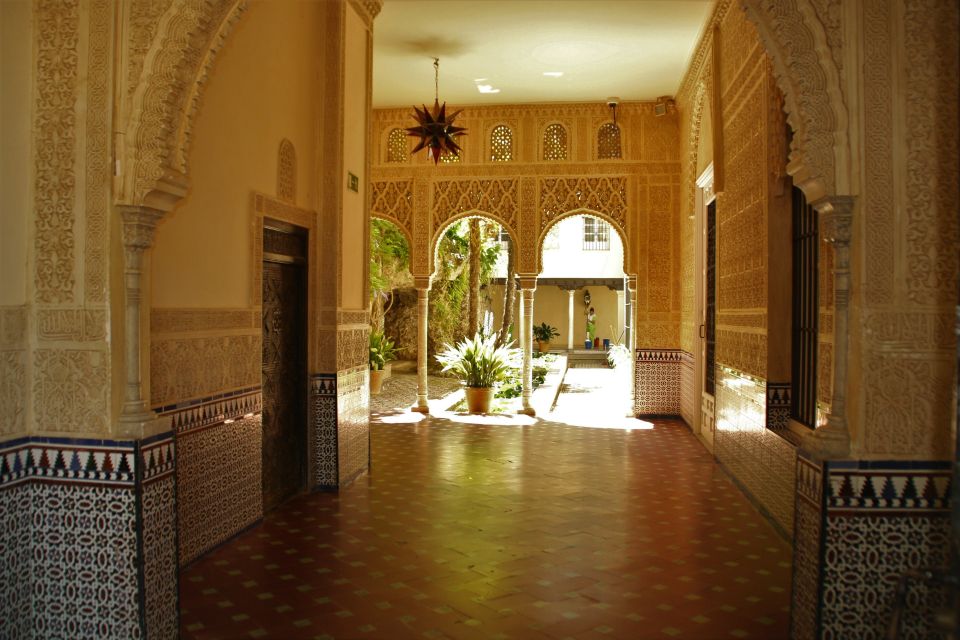 Granada: Gardens of Carmenes Guided Tour - Key things that make this tour worth it