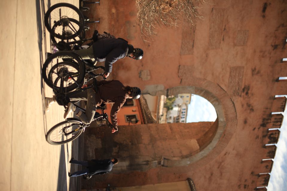 Granada: Highlights & Viewpoints eBike Tour with Tapas Break - Value for $81: What You’re Actually Paying For