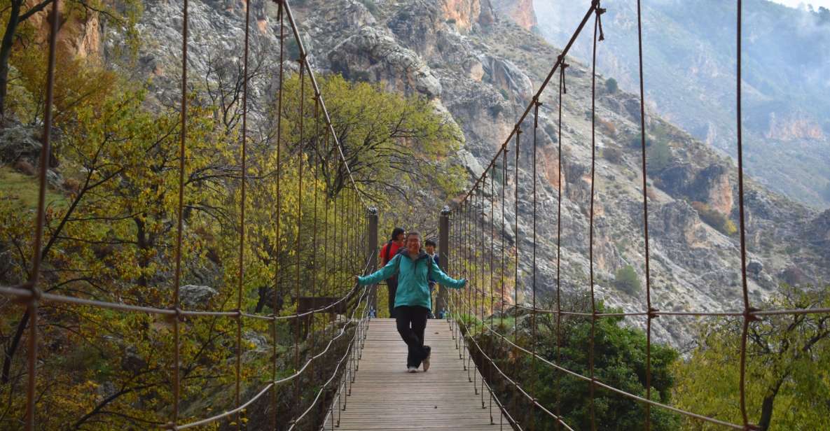 Granada: Hiking along the Gollizno route - Granada to Olivares: the combi van makes the hike easy to start