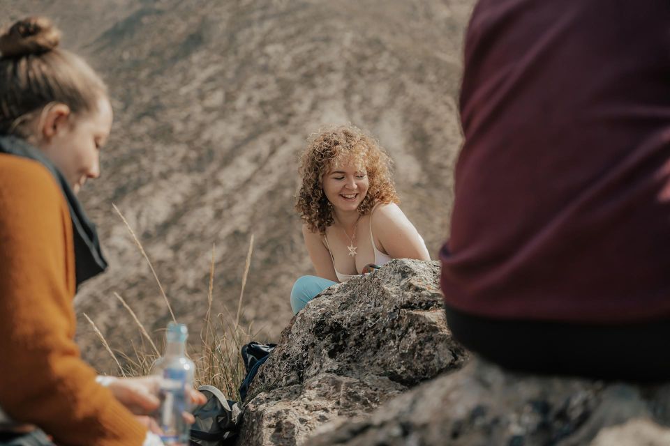 Granada: Los Cahorros Guided Afternoon Hiking Tour - What to bring so you’re comfortable in every moment