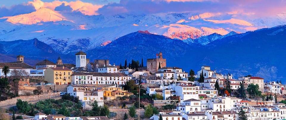 Granada: Private Tour of Albaicín, Sacromonte and Viewpoints - Meeting at Plaza Nueva: easy to find, built for walking
