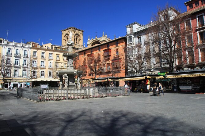 Granada: Royal Chapel guided walking tour - The Alcaicería Area Walk: Where the Old Silk Market Used to Sit