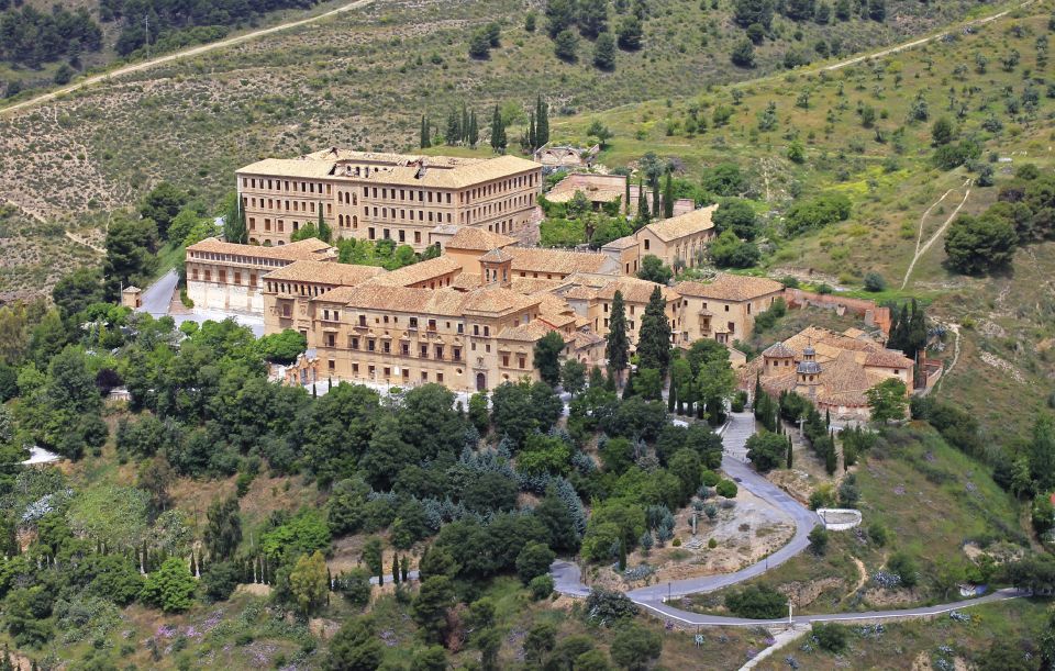 Granada: Sacromonte Abbey Entry Ticket with Audio Guide - What Sacromonte Abbey Means in Granada: Christianity, Caves, and the 1594 Discovery