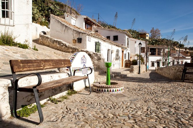 Granada: Sacromonte Private Tour - Stop 1: Sacromonte Walk Through the Hills (Free)