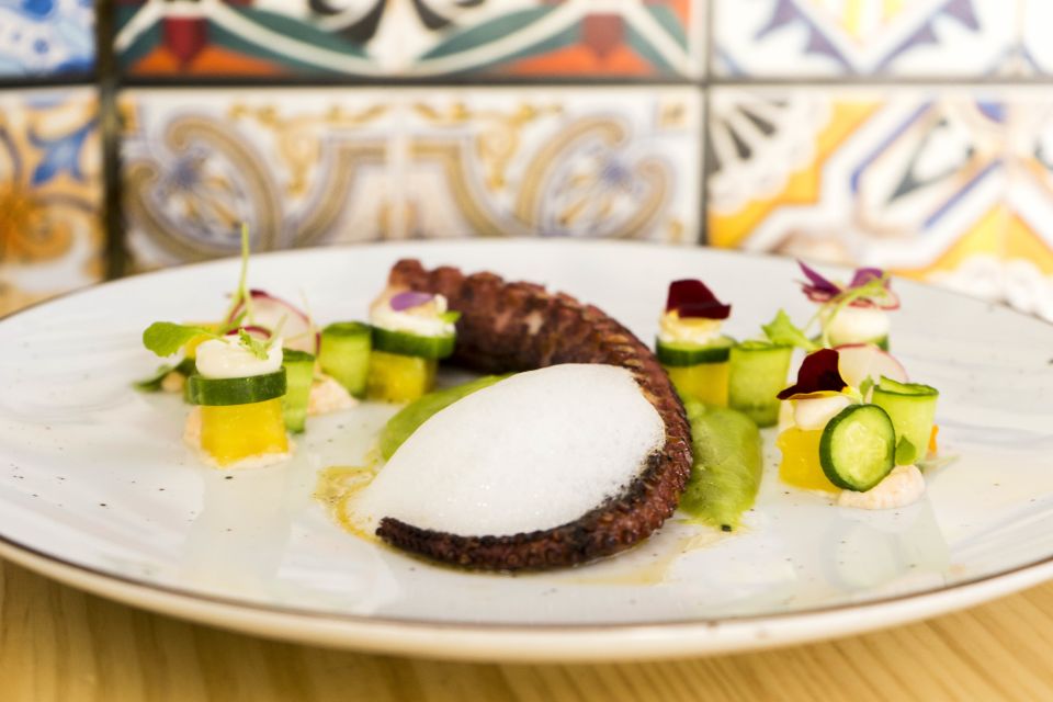 Granada: Tapas Crawl - Drinks and pacing: why 3 hours feels like the right length