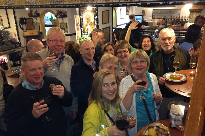 Granada Tapas Trail & Gypsy Flamenco Show - Albaicín’s white streets: where the walking gets fun