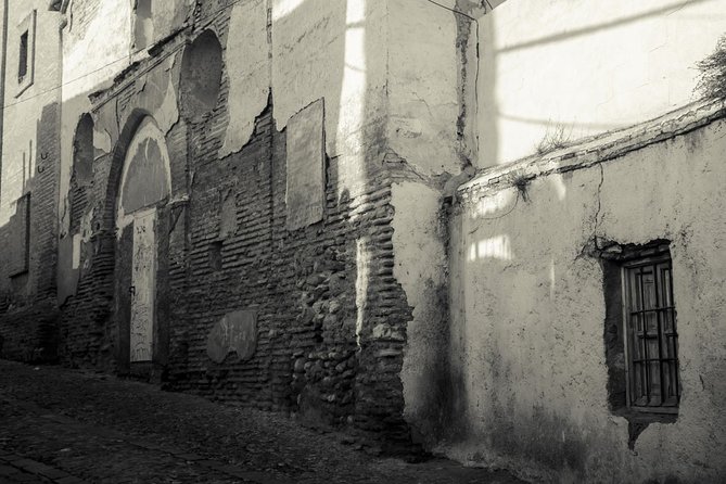 Guided tour Conspiracy in the Albaicín - The conspiracy theme: what kind of stories you’ll hear