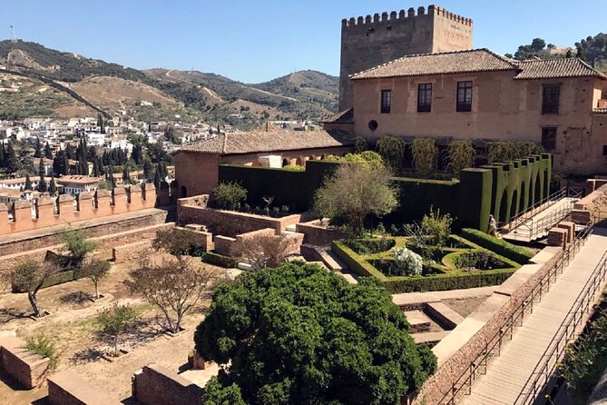 Guided tour of the Alhambra: Generalife and its gardens - Price and included tickets: what $37.04 buys you (and what it doesn’t)