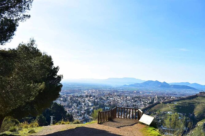 Hiking in the natural park on the outskirts of the Alhambra - Key highlights you’ll feel right away